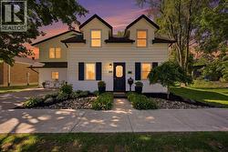 554 NIAGARA STREET Plympton-Wyoming, ON N0N 1T0