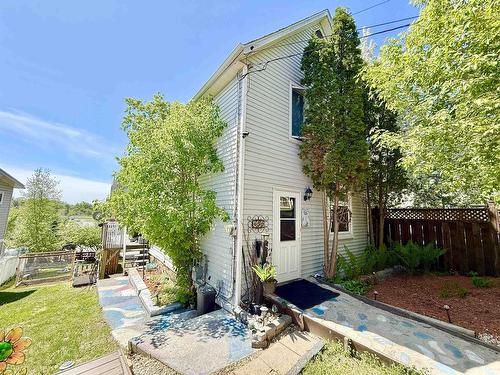 433 Third Street S  Kenora, ON P9N 1J2