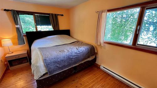 620 Applegrove Road, Fauquier, BC - Indoor Photo Showing Other Room