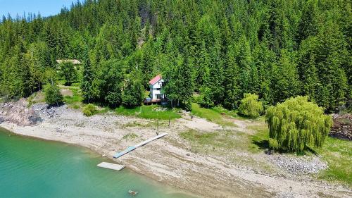 620 Applegrove Road, Fauquier, BC - Outdoor