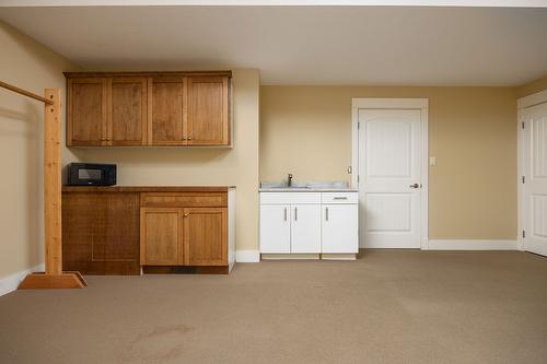 25-7760 Okanagan Landing Road, Vernon, BC - Indoor