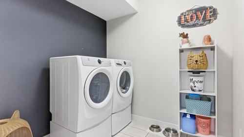 105-2045 Stagecoach Drive, Kamloops, BC - Indoor Photo Showing Laundry Room