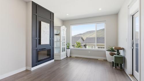 105-2045 Stagecoach Drive, Kamloops, BC - Indoor With Fireplace