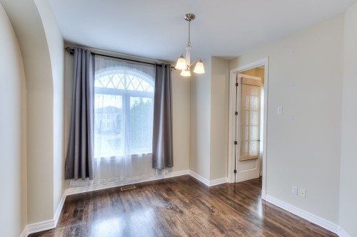 Chambre à coucher - 423 Rue Des Roseaux, Laval (Sainte-Dorothée), QC - Indoor Photo Showing Other Room