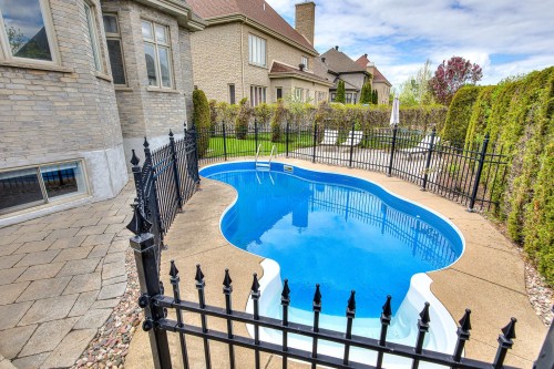 Piscine - 423 Rue Des Roseaux, Laval (Sainte-Dorothée), QC - Outdoor With In Ground Pool