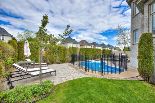 Piscine - 423 Rue Des Roseaux, Laval (Sainte-Dorothée), QC - Outdoor With In Ground Pool