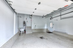 Garage - 