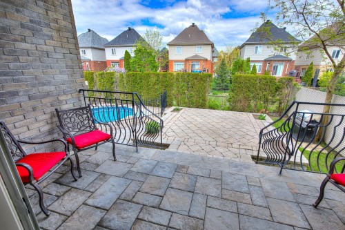 Cour - 423 Rue Des Roseaux, Laval (Sainte-Dorothée), QC - Outdoor