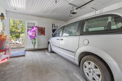 Garage - 