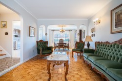 Interior - 