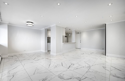 Salon - 509-5720 Boul. Cavendish, Côte-Saint-Luc, QC - Indoor Photo Showing Other Room