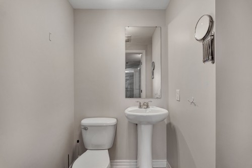 Powder room - 4-129 Rue D'Augusta, Gatineau (Aylmer), QC - Indoor Photo Showing Bathroom
