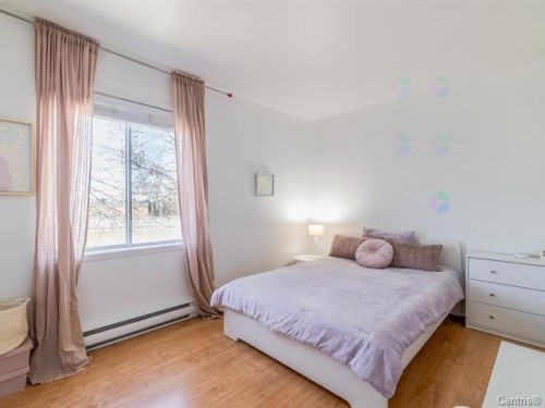 Chambre à coucher - 40 Rue De Poitiers, Candiac, QC - Indoor Photo Showing Bedroom