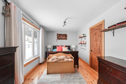 Bedroom - 975 Rg St-Henri, Saint-Armand, QC - Indoor Photo Showing Bedroom
