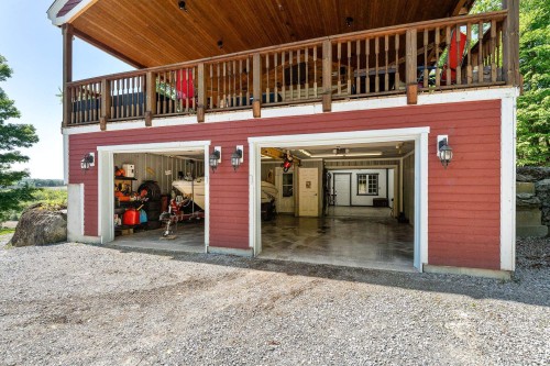 Garage - 975 Rg St-Henri, Saint-Armand, QC - Outdoor With Exterior