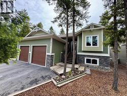 956 Copper Point Way Invermere, BC V0A 1K3