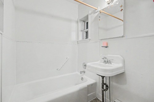 Salle de bains - 474 Rg Double, Mont-Saint-Grégoire, QC - Indoor Photo Showing Bathroom