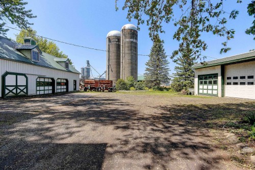 Garage - 474 Rg Double, Mont-Saint-Grégoire, QC - Outdoor