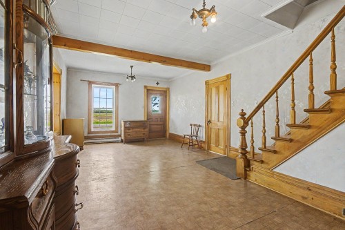 Hall d'entrée/Vestibule - 474 Rg Double, Mont-Saint-Grégoire, QC - Indoor Photo Showing Other Room
