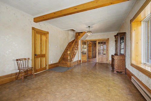 Hall d'entrée/Vestibule - 474 Rg Double, Mont-Saint-Grégoire, QC - Indoor Photo Showing Other Room