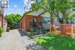 55 JOANITH DRIVE Toronto, ON M4B 1S8