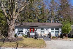 18 CHERRYWOOD LANE Innisfil, ON L9S 1M6
