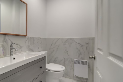 Salle de bains - 346  - 346B Av. Victoria, Westmount, QC - Indoor Photo Showing Bathroom