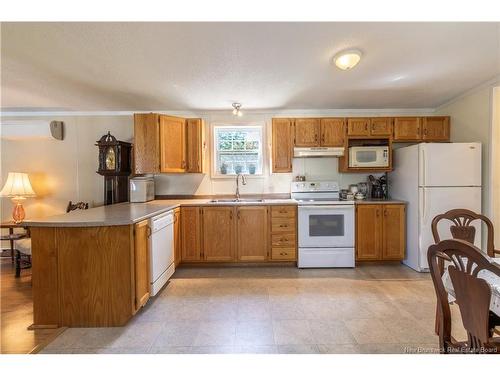 98 Fourth St, Sussex Corner, NB 
