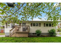 10 Manchester CRES Riverview, NB E1B 3G4