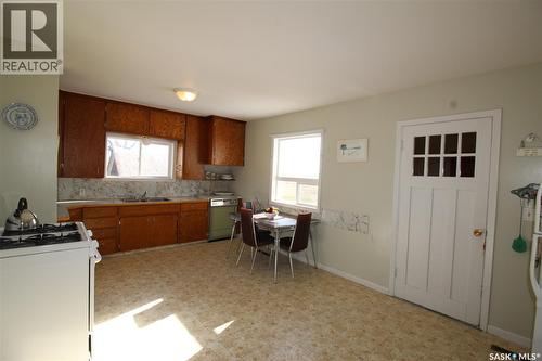 710 Railway Avenue, Arlington Rm No. 79, SK 