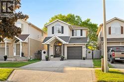214 GREY FOX Drive  Kitchener, ON N2E 3N2