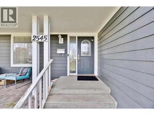 2545 Crestview Road, West Kelowna, BC 