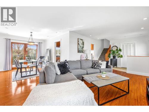 2545 Crestview Road, West Kelowna, BC 