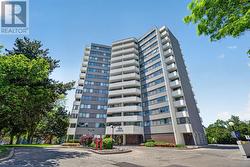 304 - 150 NEPTUNE DRIVE Toronto, ON M6A 2Y9
