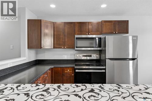 109 515 28Th Street E, Prince Albert, SK - Indoor Photo Showing Kitchen