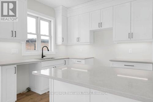 10 Dunmor Street, Stirling-Rawdon (Stirling Ward), ON - Indoor Photo Showing Kitchen