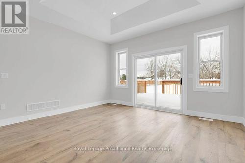 10 Dunmor Street, Stirling-Rawdon (Stirling Ward), ON - Indoor Photo Showing Other Room