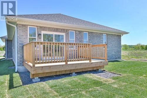 10 Dunmor Street, Stirling-Rawdon (Stirling Ward), ON - Outdoor With Deck Patio Veranda
