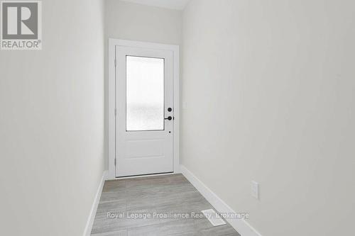 10 Dunmor Street, Stirling-Rawdon (Stirling Ward), ON - Indoor Photo Showing Other Room