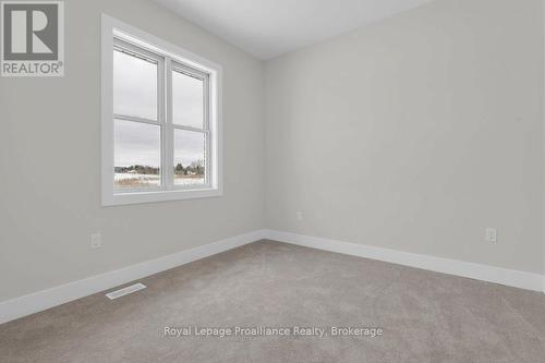 10 Dunmor Street, Stirling-Rawdon (Stirling Ward), ON - Indoor Photo Showing Other Room