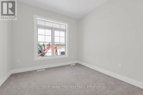10 Dunmor Street, Stirling-Rawdon (Stirling Ward), ON - Indoor Photo Showing Other Room