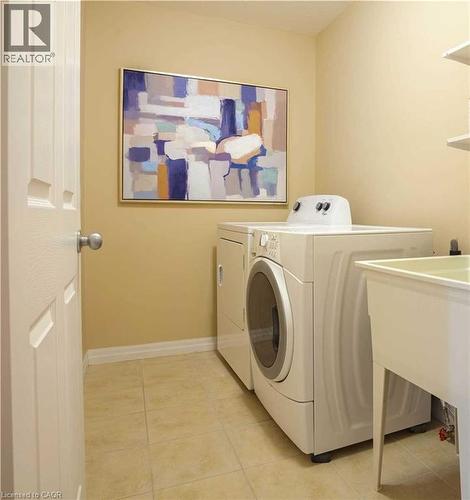 523 Windflower Crescent, Kitchener, ON - Indoor Photo Showing Laundry Room