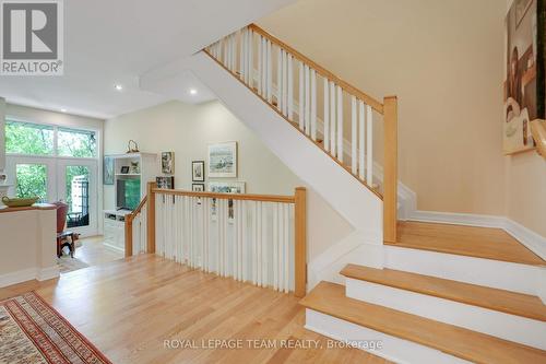 TWO STEPS LEAD FROM LIVING ROOM TO DINING ROOM - 13 Oak Park Private, Ottawa, ON - Indoor Photo Showing Other Room