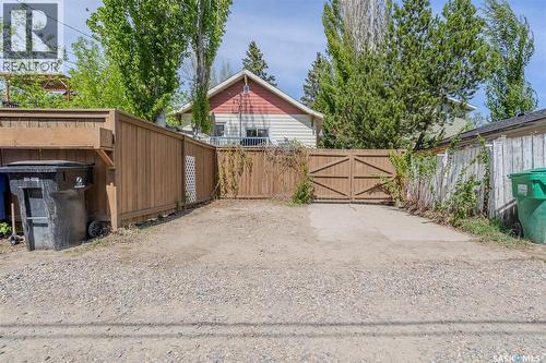 618 3Rd Street E, Saskatoon, SK 