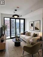 1 JARVIS Street Unit# 905 Hamilton, ON L8R 3J2