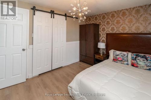 73 College Crescent, Barrie, ON - Indoor Photo Showing Bedroom