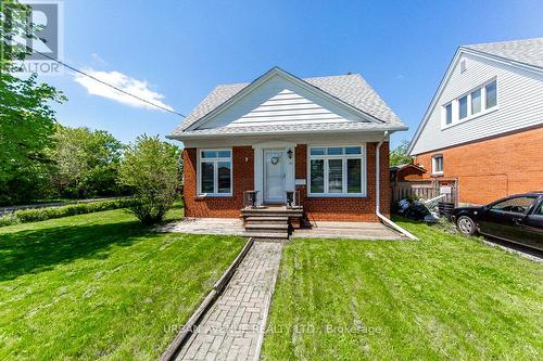 FRONT DOOR - 136 Tower Drive, Toronto, ON 