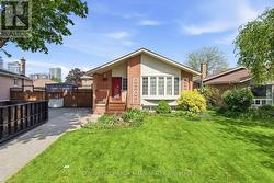 903 GRENOBLE BOULEVARD Pickering, ON L1W 1T9