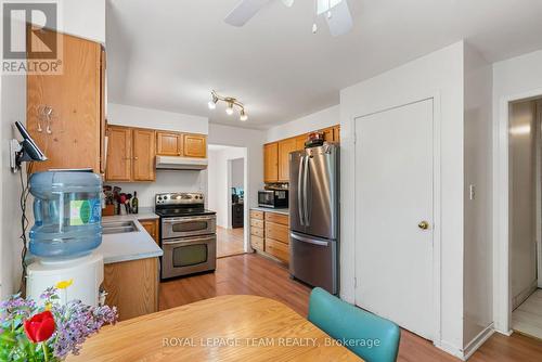 5687 Cherry Street, South Dundas, ON - Indoor Photo Showing Kitchen With Double Sink