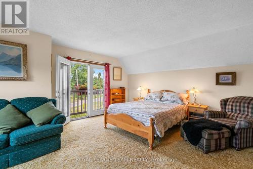 5687 Cherry Street, South Dundas, ON - Indoor Photo Showing Bedroom